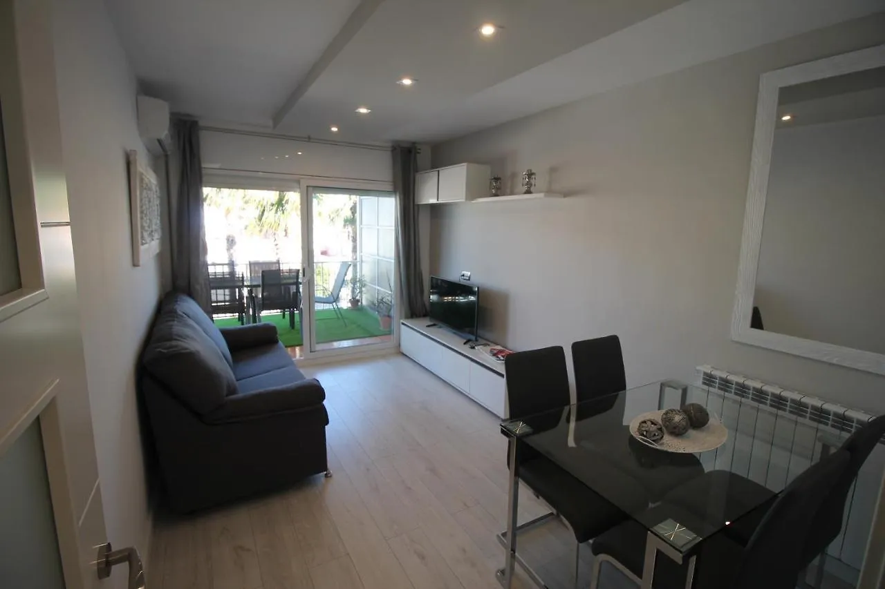 Family Deluxe Apartment Beach Castelldefels